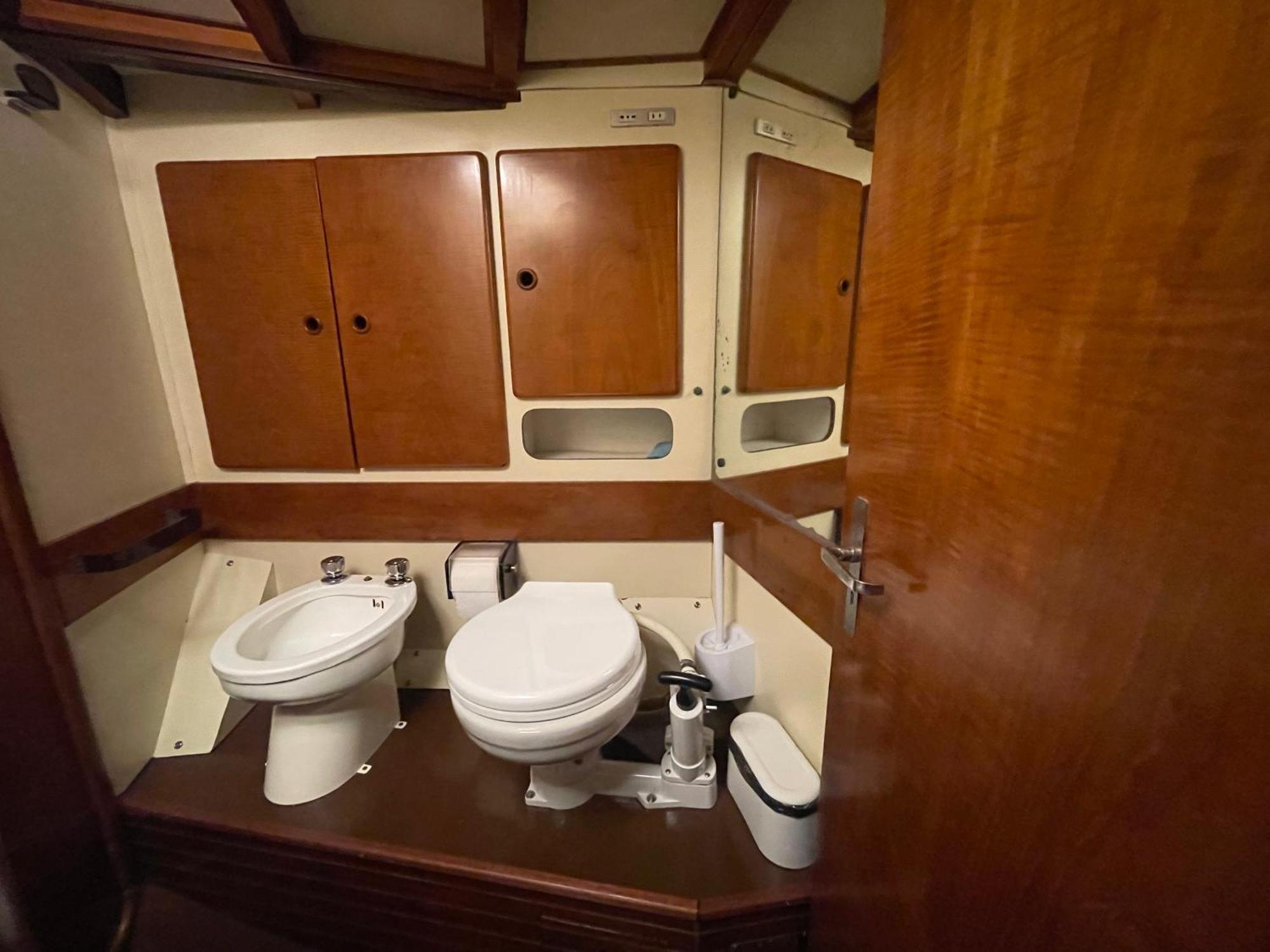 Sailboat B&B On Board Катания Экстерьер фото