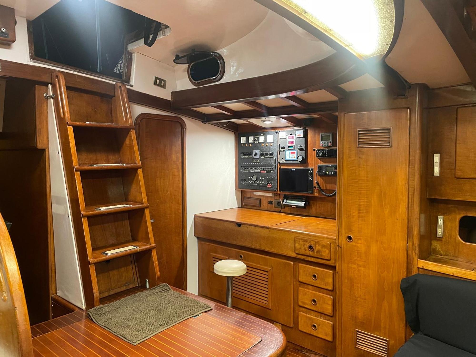 Sailboat B&B On Board Катания Экстерьер фото