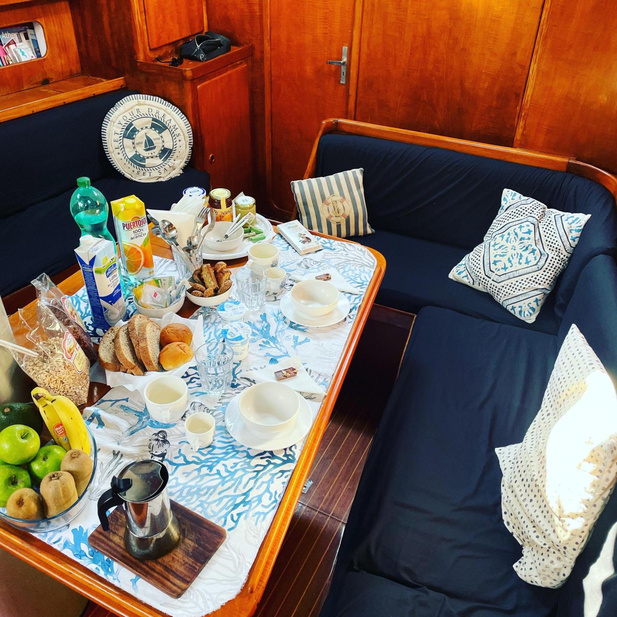 Sailboat B&B On Board Катания Экстерьер фото
