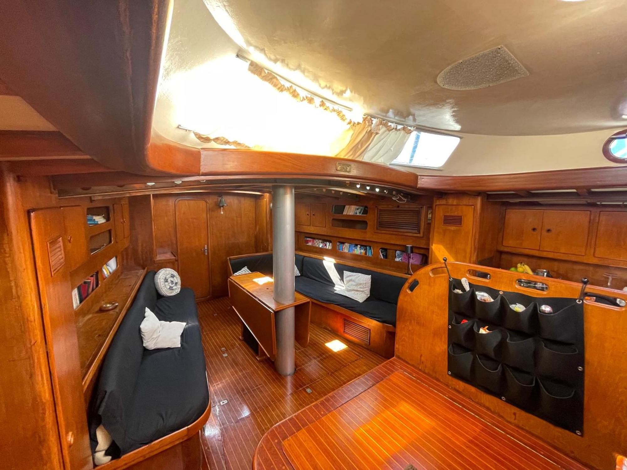 Sailboat B&B On Board Катания Экстерьер фото