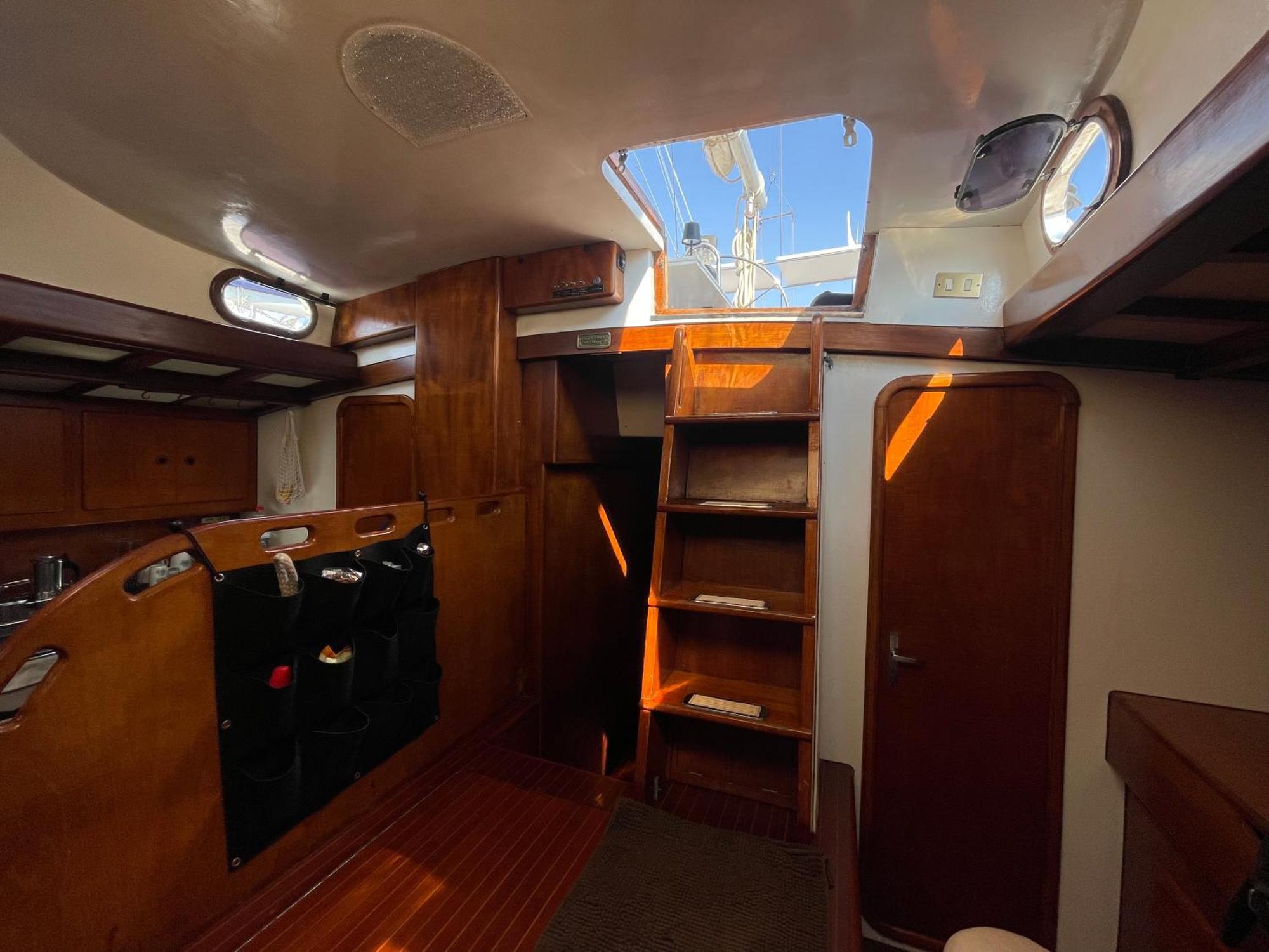 Sailboat B&B On Board Катания Экстерьер фото