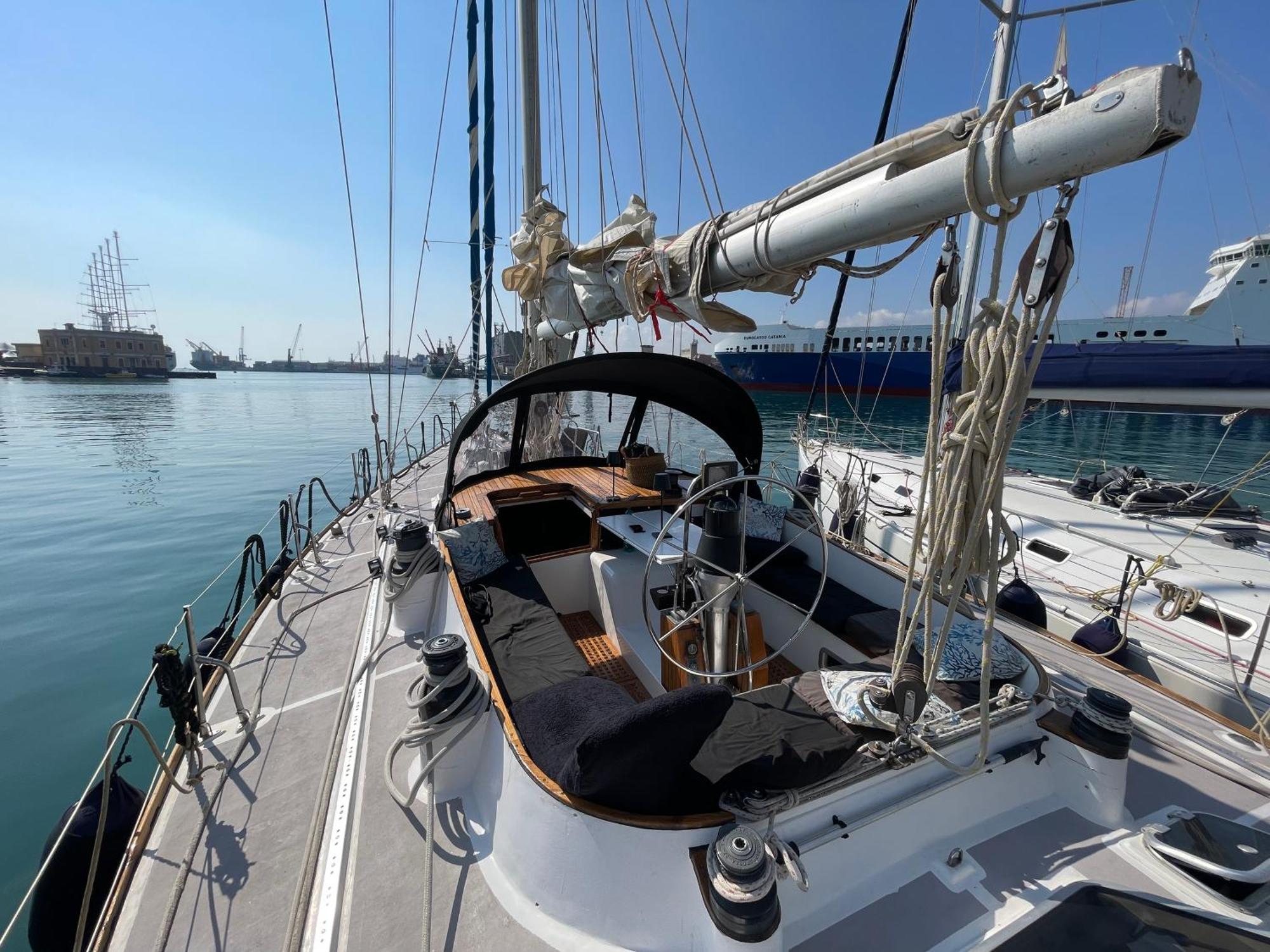 Sailboat B&B On Board Катания Экстерьер фото
